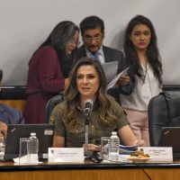 Silencio, evasivas y altanería de Ana Guevara en su comparecencia ante diputados