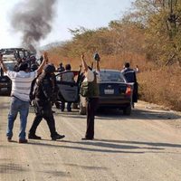 Familias desplazadas por el crimen organizado en Michoacán piden ayuda humanitaria