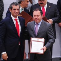 Cortan de la secretaría de finanzas del PRI a Luis Vega Aguilar, incondicional de Peña