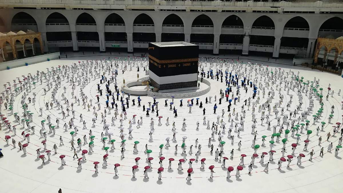 La peregrinación anual se vio restringida a unas 1000 personas. Fuente: (Twitter)