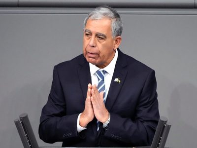 El presidente de la Knesset advierte sobre "la fragilidad de la democracia" en el Día del Holocausto