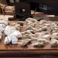 Aseguran cerca de medio kilo de mariguana, armas blancas y celulares en penal de Santiaguito