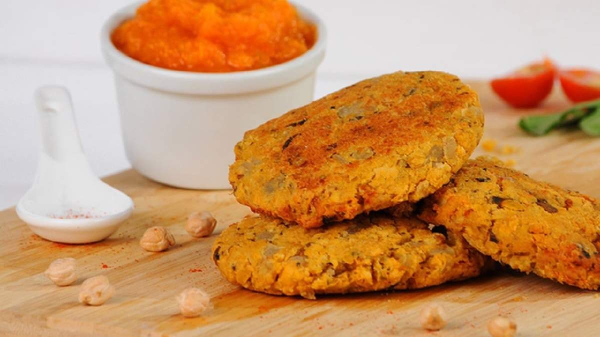 Medallones de garbanzo y quinoa. Fuente: (X)