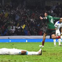 Honduras prevé acción legal por “arbitraje casero” en el partido contra México en el Azteca