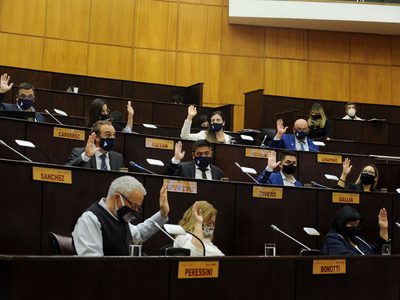 Diputados reconocieron por unanimidad la labor diaria del personal del SIEN