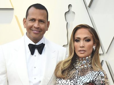 El desopilante momento que vivió Jennifer López y su pareja debido a su mascota