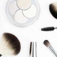 Usá este truco de maquillaje para disimular ojeras y parecer descansada al instante