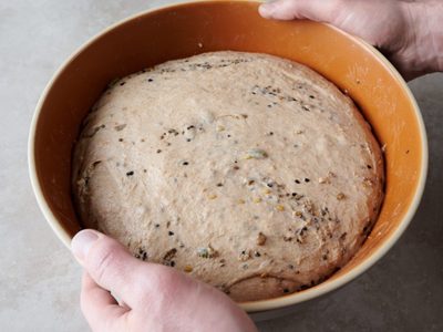 Masa con cereales y semilla multiuso: ideal para tartas o galletitas saladas