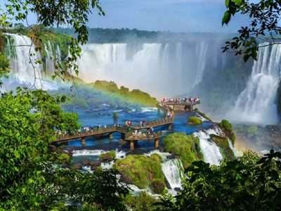 Habilitan “microeventos” en Cataratas del Iguazú : Parques Nacionales autoriza actividades de hasta 60 personas