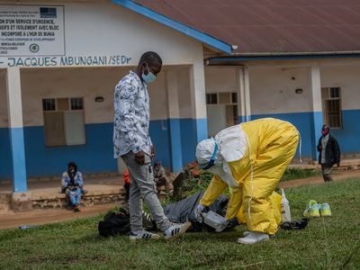 UNICEF alerta de la "expansión" del brote de ébola en RDC y Uganda; reclama actuar con mucha rapidez