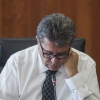 Falsos guardias de seguridad saquean propiedad de Monreal en Cuajimalpa