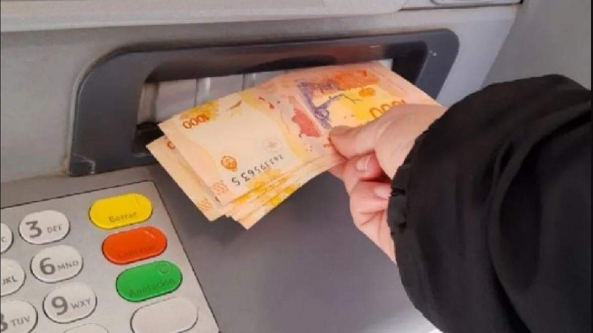 Estatales de Neuquén comenzarán a cobrar sus sueldos a partir del viernes, 1 de diciembre. Fuente: (Noticias NQN)