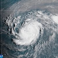 Huracán Erin se convertirse en tormenta de categoría 5 en el Atlántico cerca de las islas del Caribe