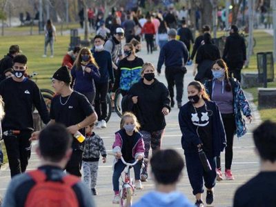Neuquén regresó a la fase de distanciamiento y se notó en las calles