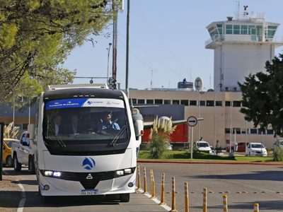 El colectivo del aeropuerto de Neuquén incorporaría más frecuencias