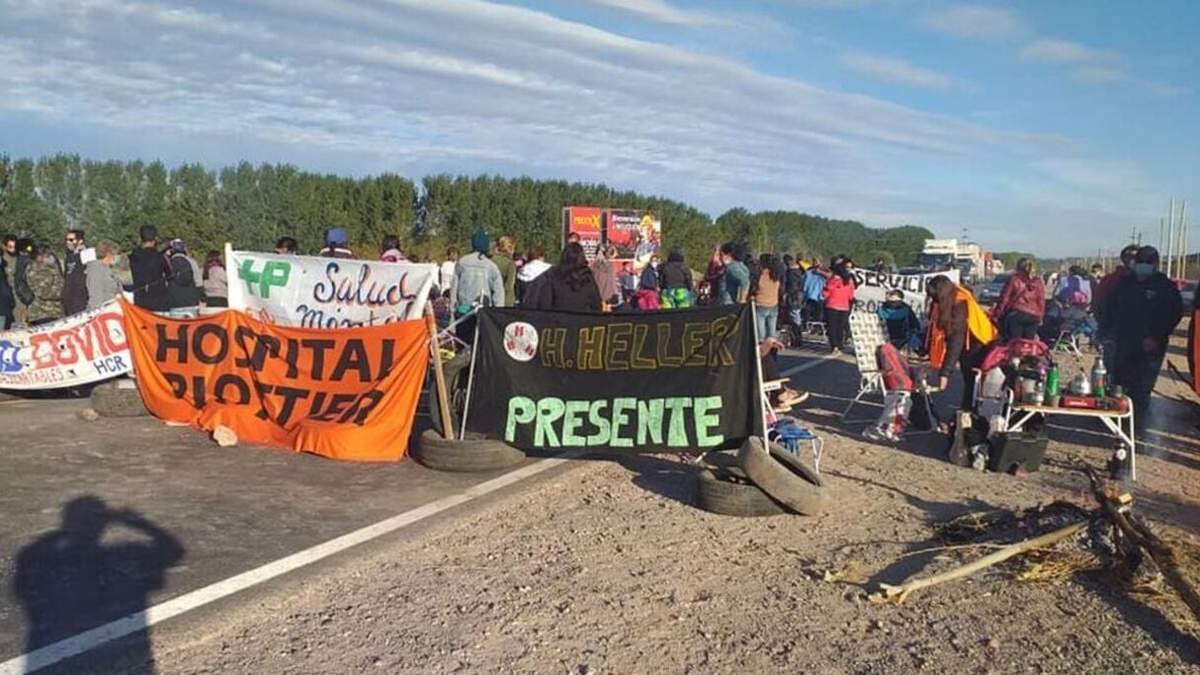 El personal de Salud permanece en las rutas. Fuente: (Twitter)