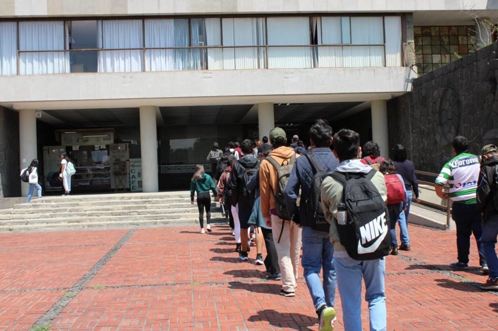 unam 4