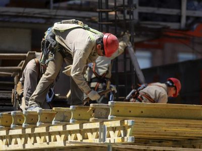 El empleo privado registró mejoras en la mayoría de los sectores