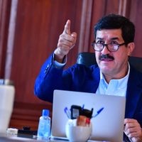 Corral cuestiona "falta de liderazgo" de AMLO y convoca a la unidad nacional