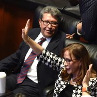 Yeidckol Polevnsky también buscará la candidatura presidencial de Morena