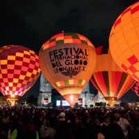 Noche mágica en el Zócalo por Festival Internacional del Globo León 2022