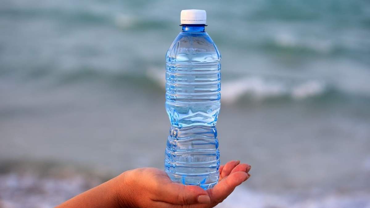 Botella de plástico. Fuente: (X)