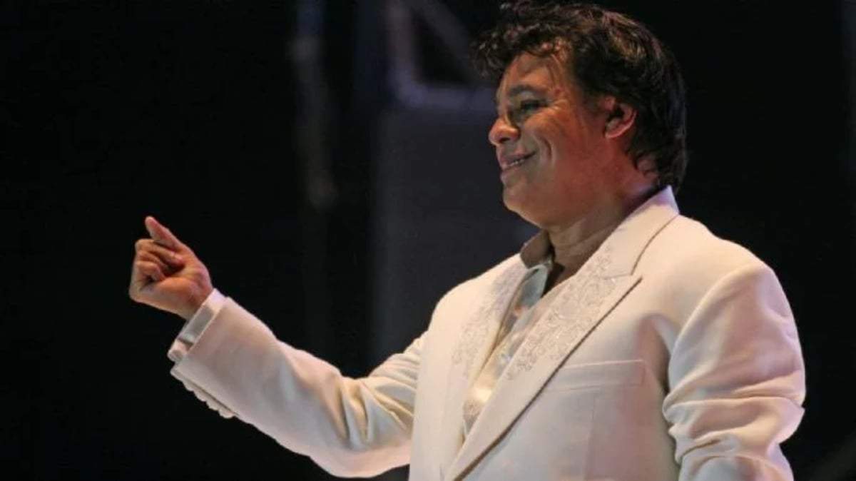 El cantautor Juan Gabriel