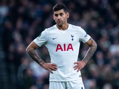 Tras la derrota en el clásico: la polémica que protagonizó Cuti Romero en la Premier League