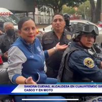 Sandra Cuevas fue captada sin casco en una moto de SSC; "ni modo, ya cuando te toca, te toca", dijo