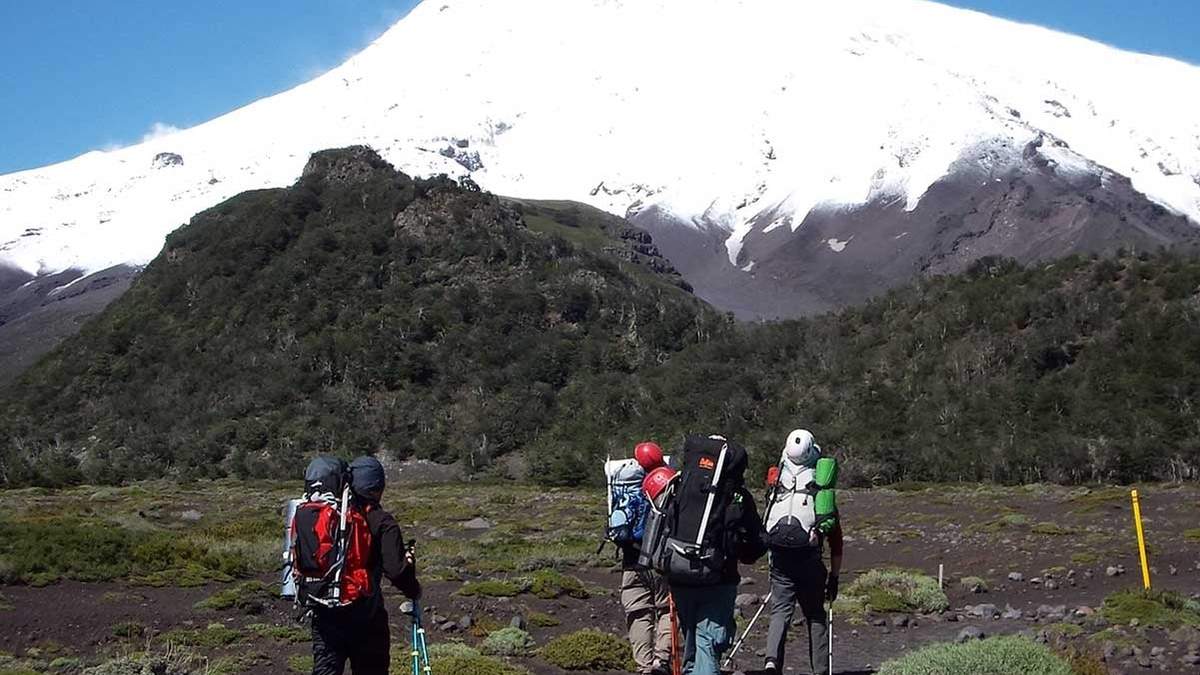 Volcán Lanín, Neuquén. Fuente: (Twitter)