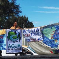 Entregan casi 200 mil firmas para modificar la Ley General de Aguas