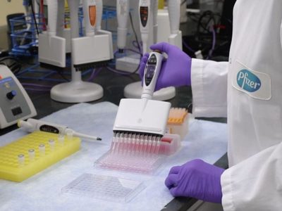 Reino Unido se prepara para aplicar la vacuna contra el covid-19 a partir de diciembre