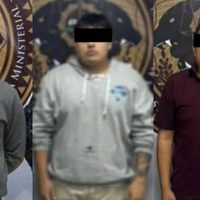Detienen a tres exfuncionarios de Chiapas por presunta venta de actas de nacimiento a extranjeros