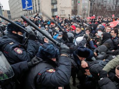 Rusia: detienen a más de 3 mil en protestas para exigir la liberación de Navalny