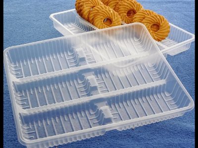 De cajas de galletas a organizadores top: el reciclaje que va a ordenar tu baño y parecer un tesoro