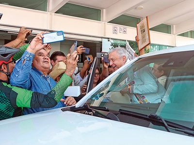 #Guacamayaleaks Hackeos revelan que al presidente no lo cuida el pueblo… él se cuida del pueblo
