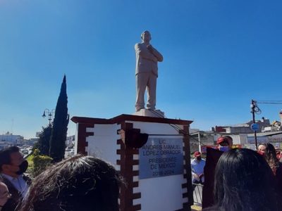 Exalcalde morenista de Atlacomulco denunciará el derribo de la estatua de AMLO