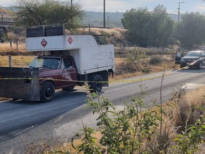 Comando explotó coches bomba para despistar y liberar a reos del penal: Gobierno de Hidalgo