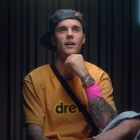 De perfil y con misterio: la postal de Justin Bieber que dio inicio a la temporada más esperada
