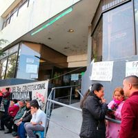 Maestros de la CNTE toman oficinas recaudatorias en todo Michoacán
