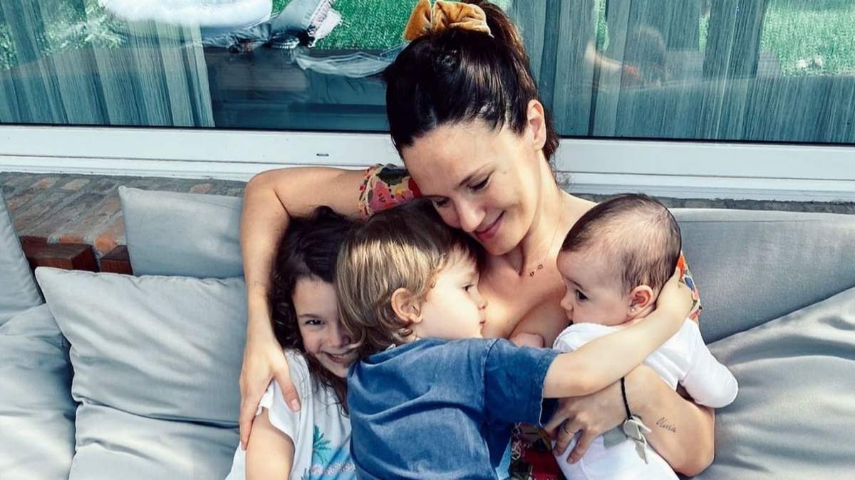 Paula Chaves y sus hijos. Fuente: (Instagram)