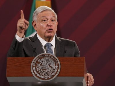 AMLO se lanza contra la UNAM por análisis al Plan B; “son mafias de la academia”, dice