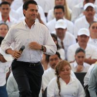 Repudia Peña a quienes 'inundan con malas noticias” el país