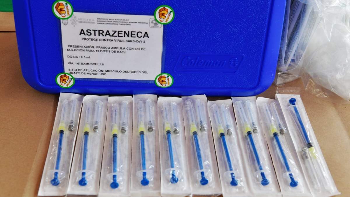 Vacunas de AstraZeneca listas para ser aplicadas