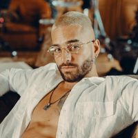 Maluma mostró su trabajada figura con unas jugadas fotos desde la playa