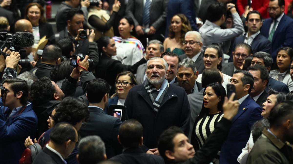 El senador Adán Agusto López informó que dejó la coordinación del grupo parlamentario de Morena en el Senado, los remplazará Ignacio Mier como líder parlamentario