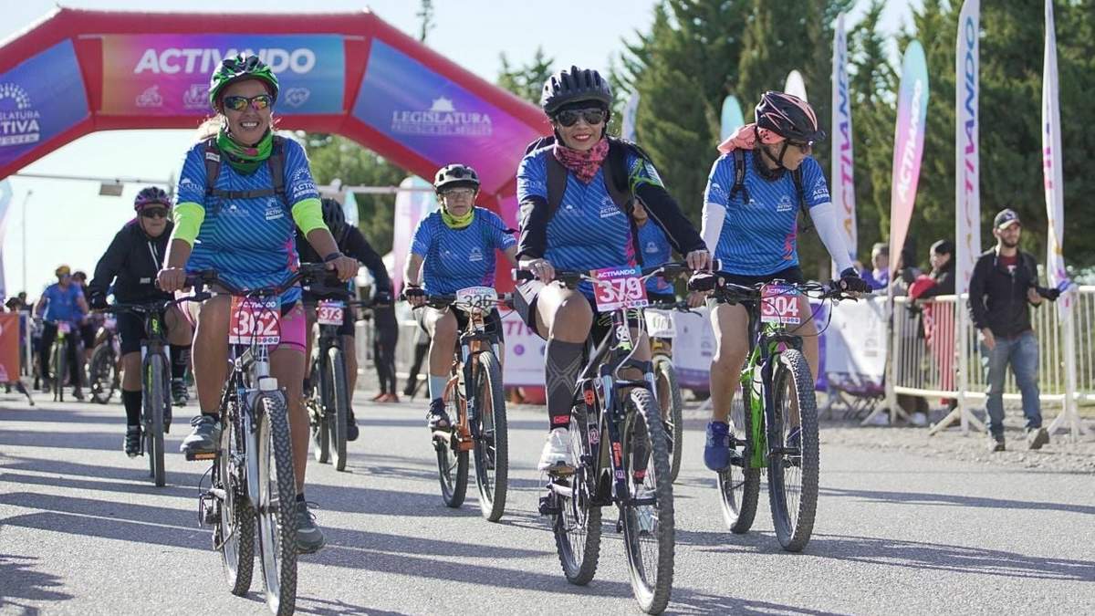 Ciclistas participan de Activando. Fuente: (Facebook)