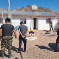 En dos operativos la Policía pudo recuperar un auto robado y detener a un hombre
