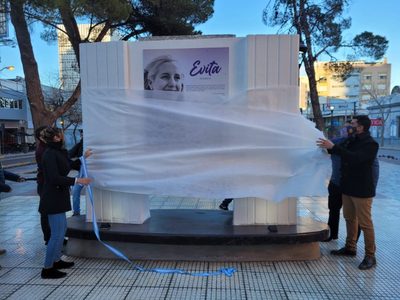 Mariano Gaido presenció el homenaje a Eva Perón