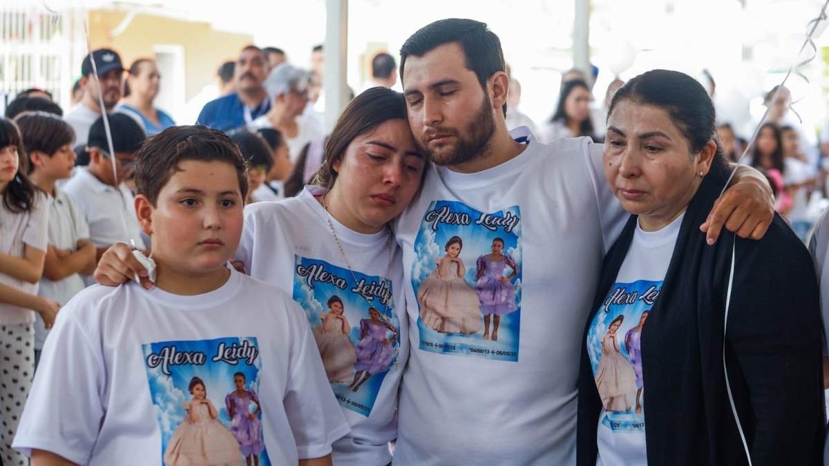 Homenaje a las niñas Leydi y Alexa en la escuela donde estudiaban